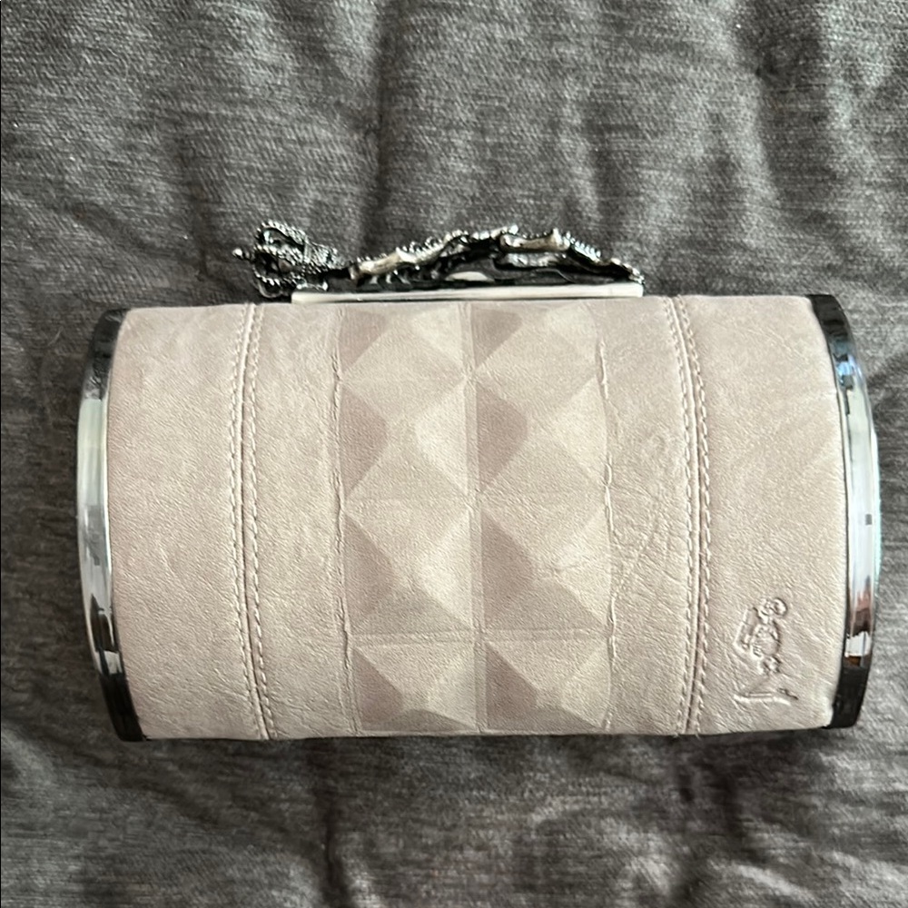 Religion taupe leather covered box bag Clutch with skeleton clasp & Chain Strap - Picture 9 of 12